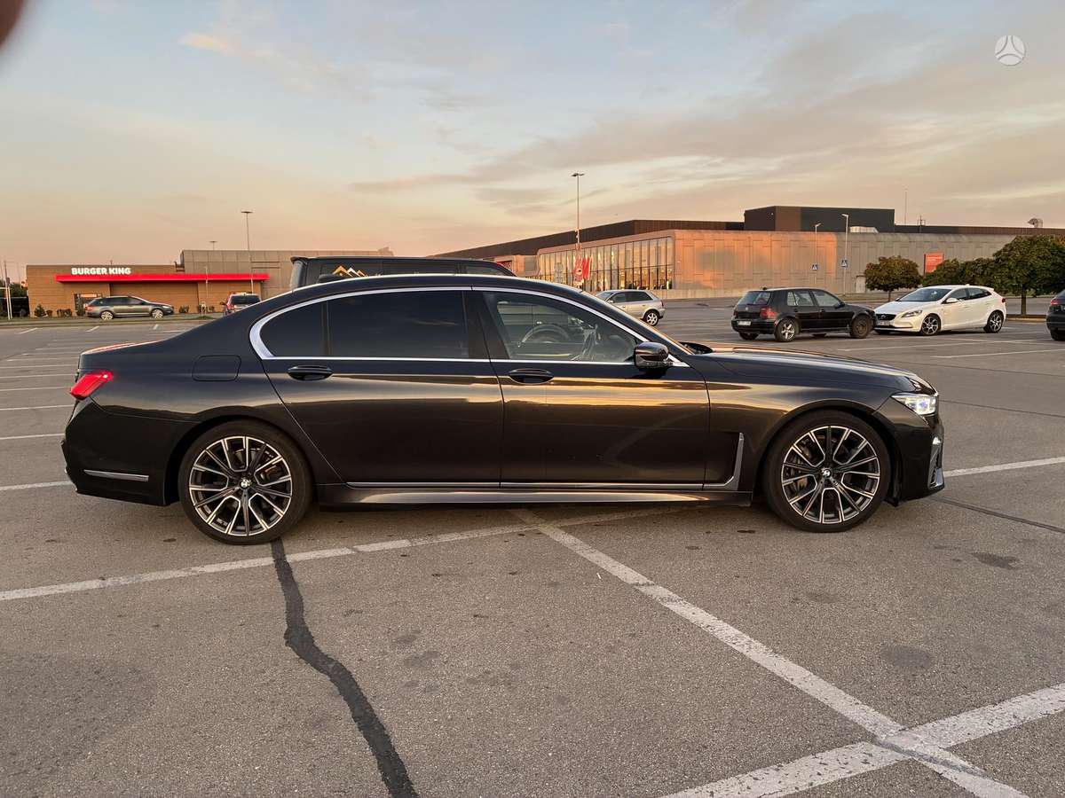 BMW 740, 3.0 l., Лимузин