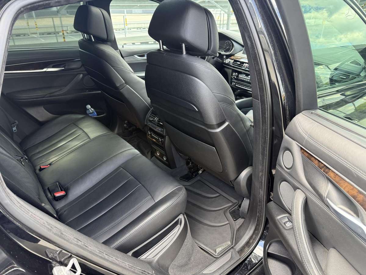 BMW X6, 4.4 l., off-road / crossover