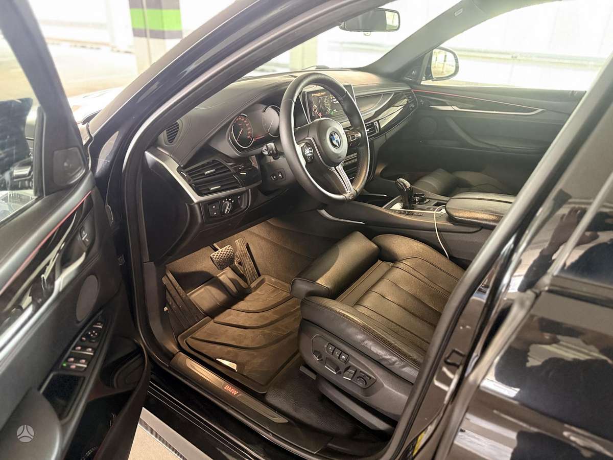 BMW X6, 4.4 l., off-road / crossover