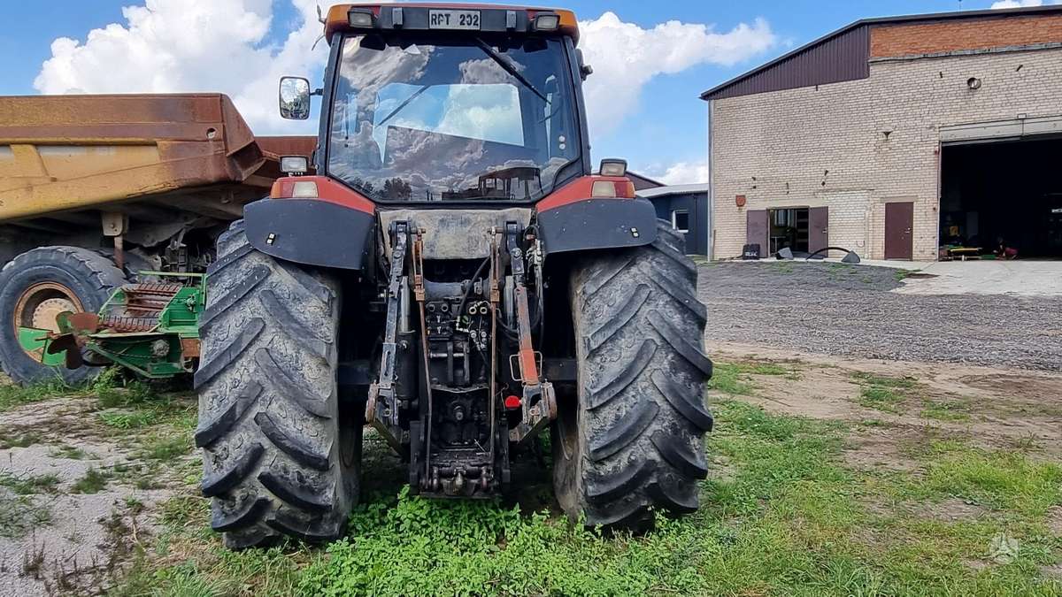 Case-IH MX240, traktoriai