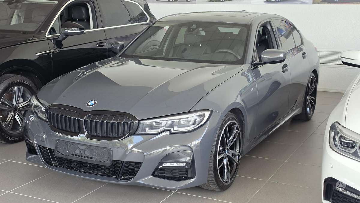 BMW 318, 2.0 l., Седан