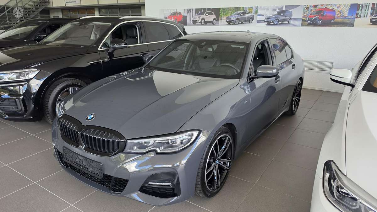 BMW 318, 2.0 l., Седан
