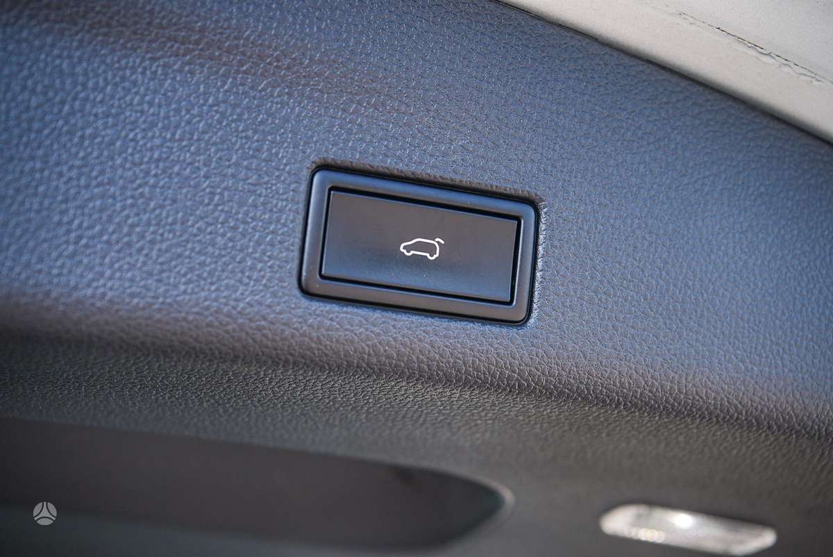 Volkswagen Sharan - 11