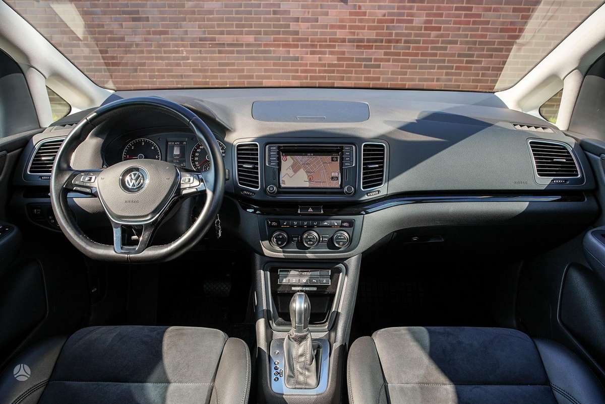 Volkswagen Sharan - 12
