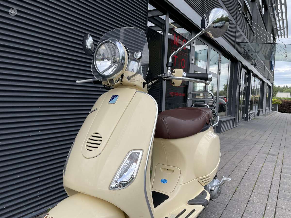 Piaggio Vespa 125cc, scooters / mopeds