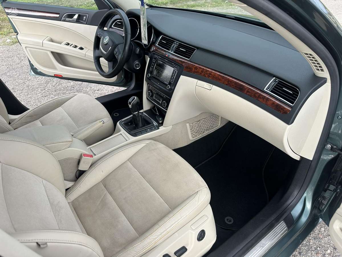 Skoda Superb, 1.6 l., Универсал