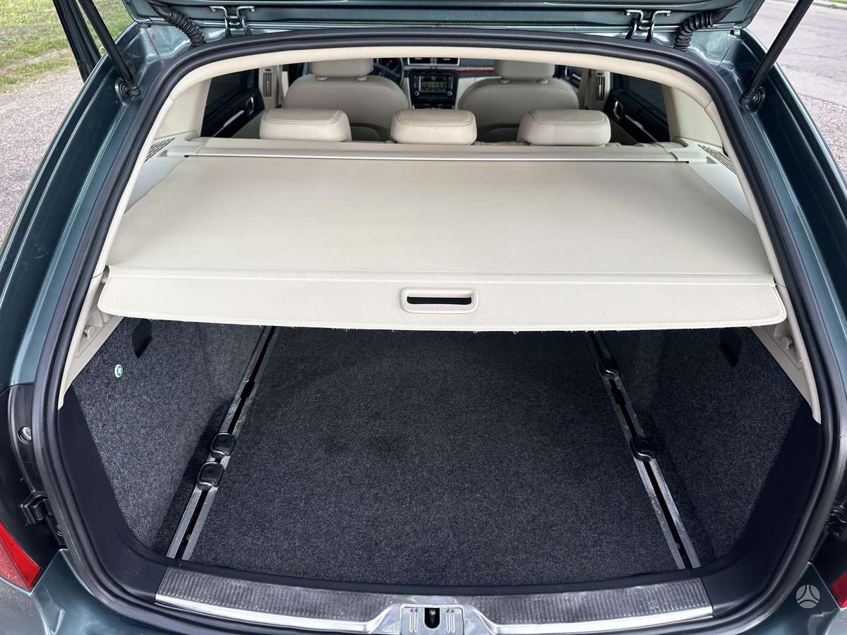 Skoda Superb, 1.6 l., Универсал