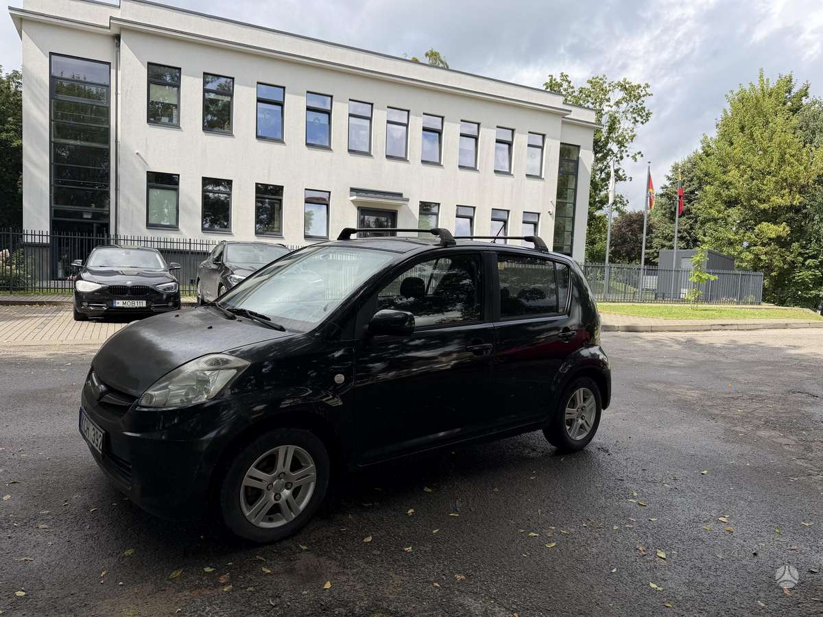Subaru Justy - 8