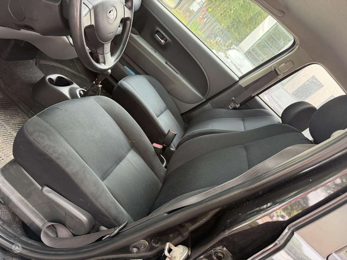 Subaru Justy - 9