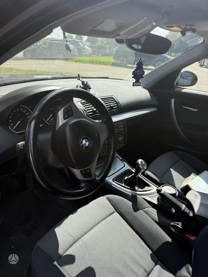 BMW 116, 1.6 l., hatchback