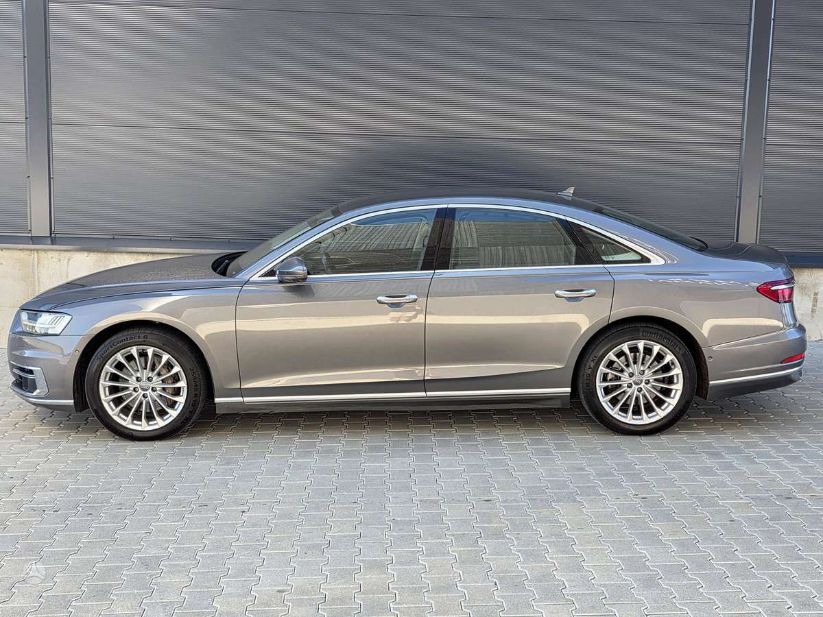 Audi A8, 3.0 l., Седан