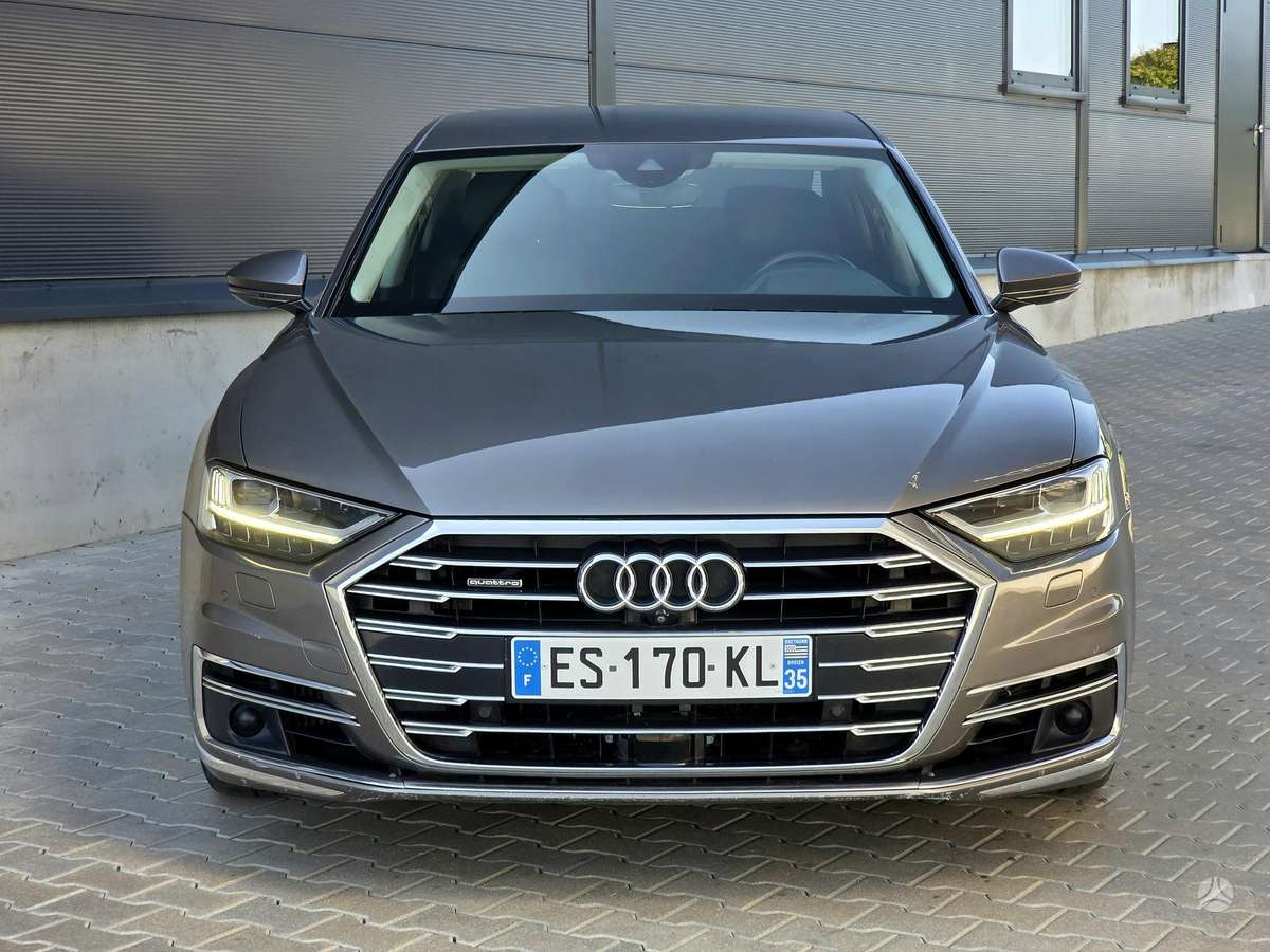 Audi A8, 3.0 l., Седан