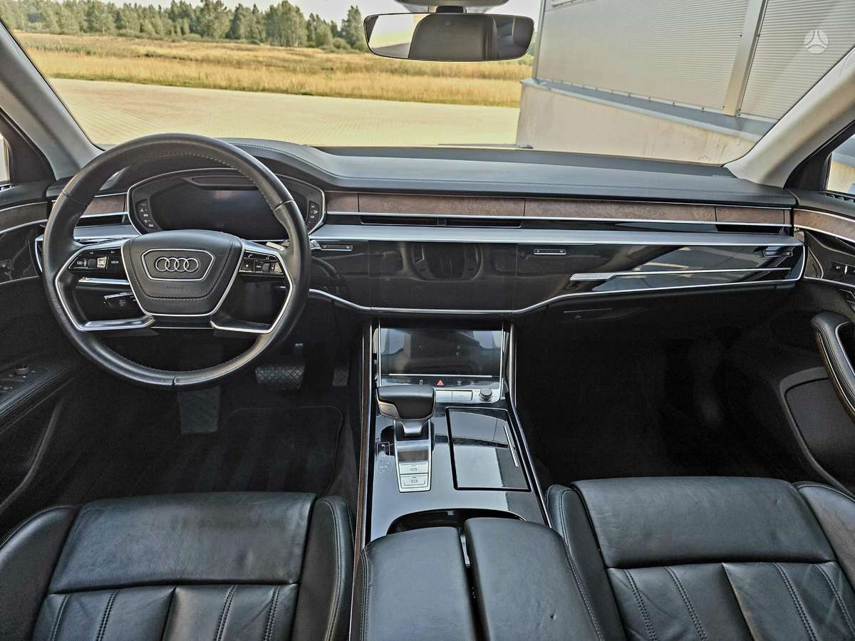 Audi A8, 3.0 l., Седан