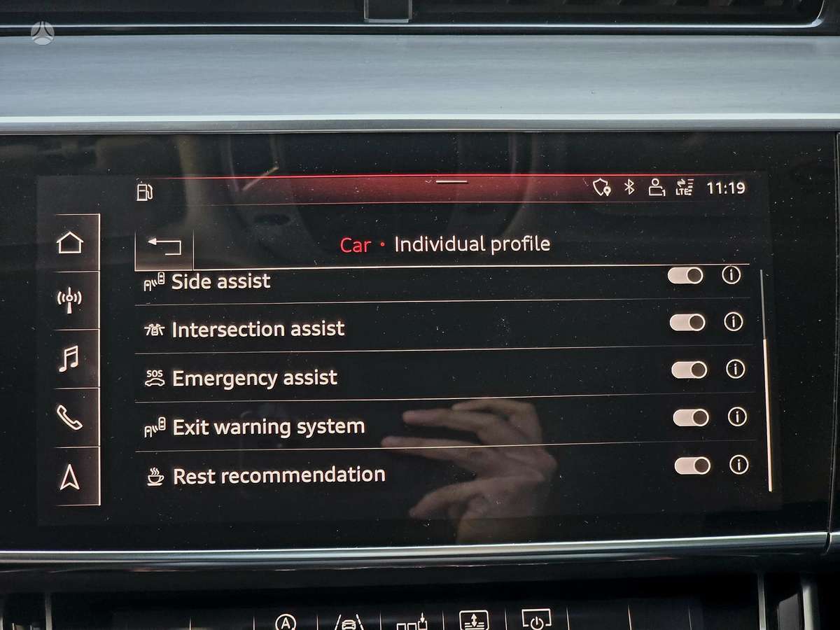 Audi A8, 3.0 l., Седан