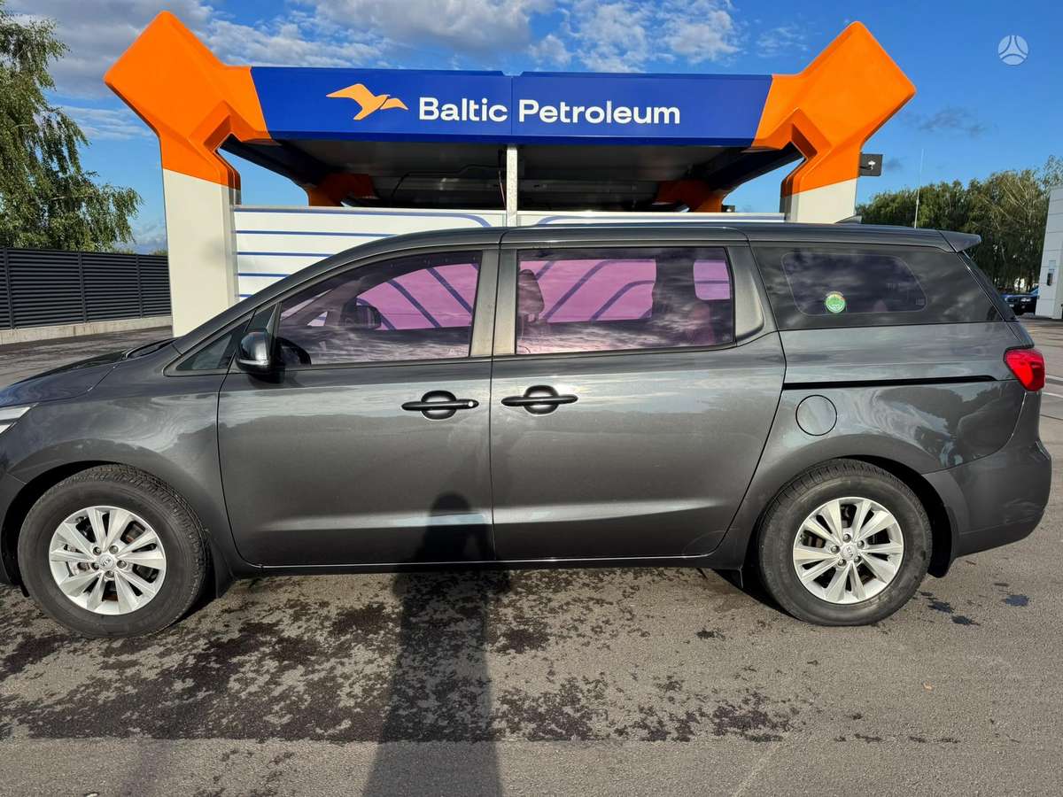 Kia Carnival, 2.2 l., Минивэн