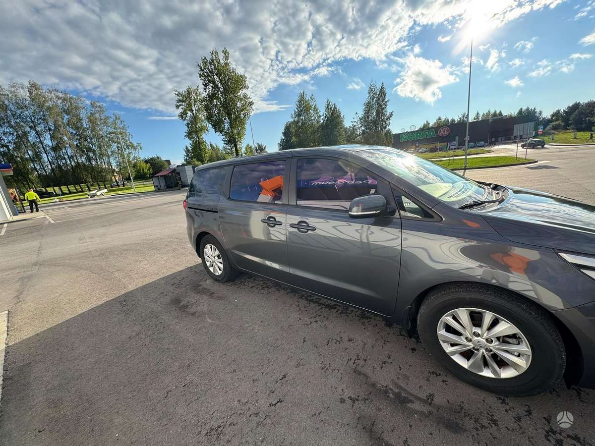 Kia Carnival, 2.2 l., Минивэн
