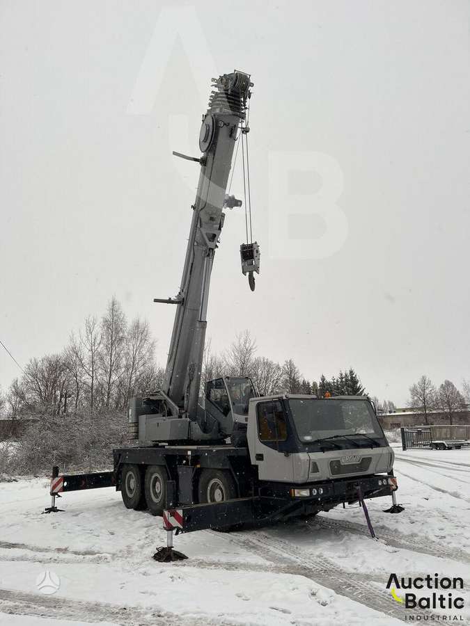 Grove GMK 3055, kranai