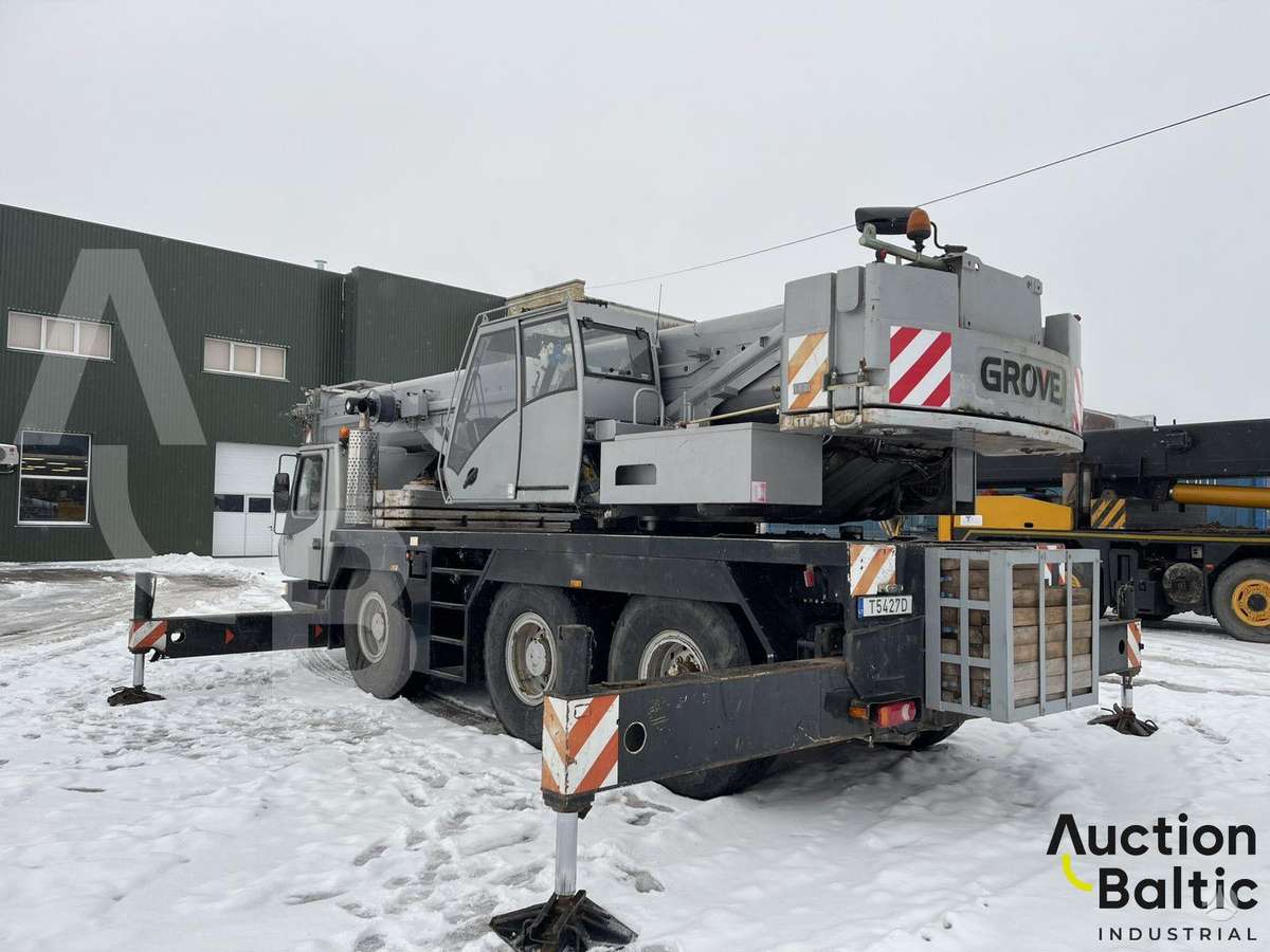 Grove GMK 3055, crane