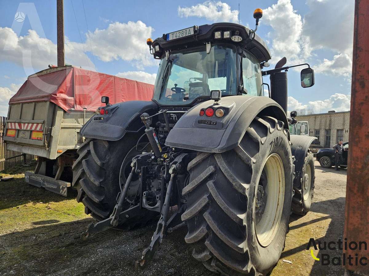 Valtra S374, tractors