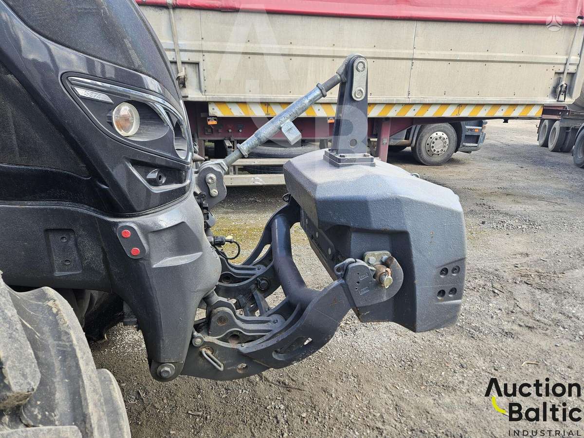 Valtra S374, tractors