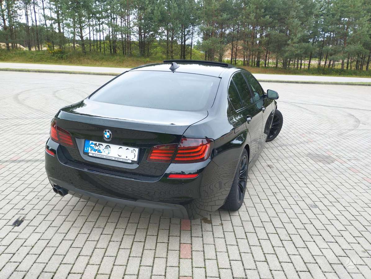 BMW 520, 2.0 l., Седан
