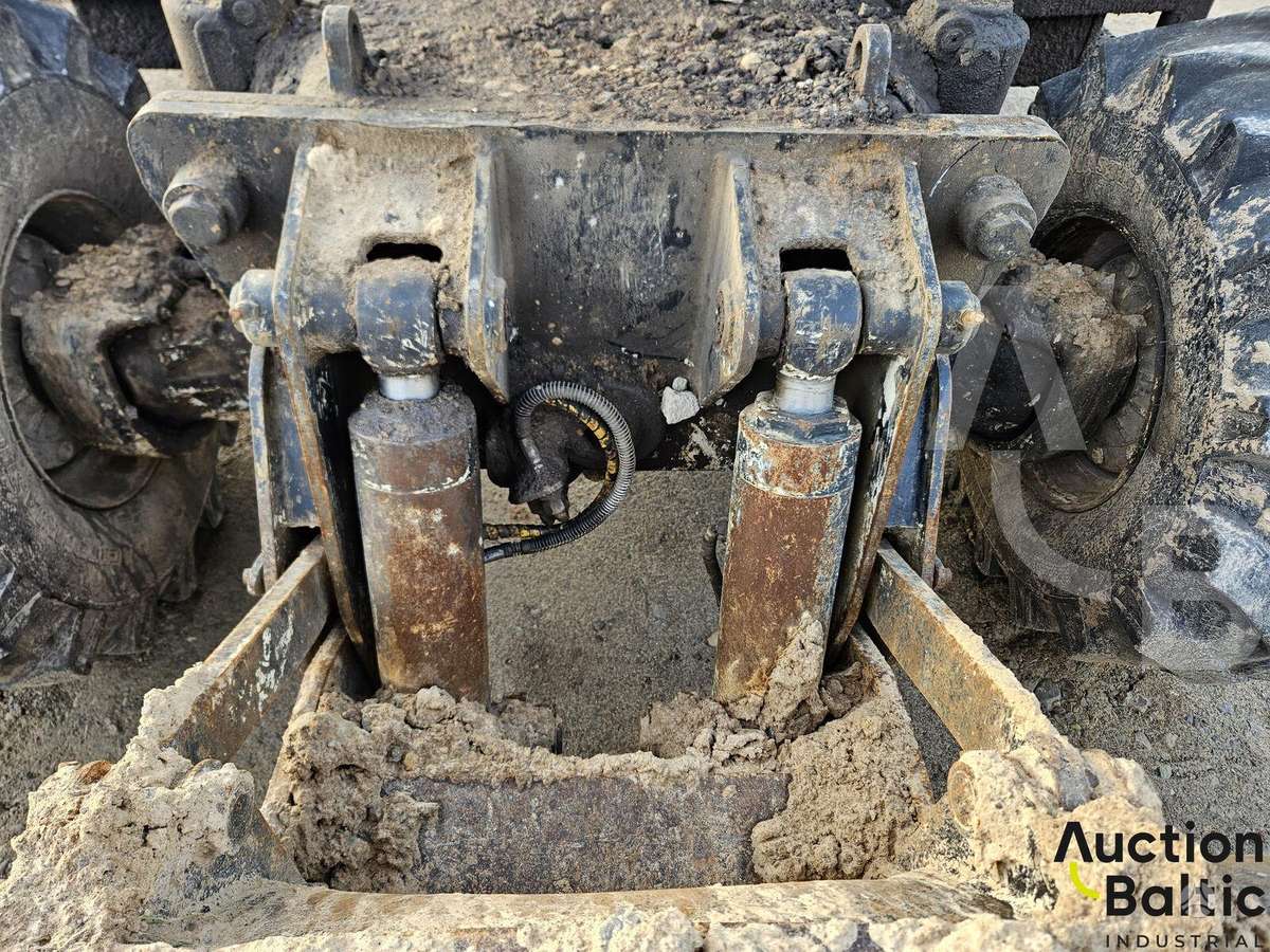 JCB JS 175 W, excavator