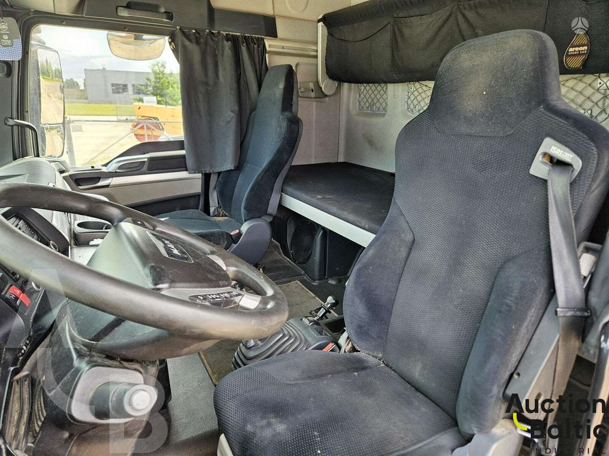 MAN TGX18.440, kita