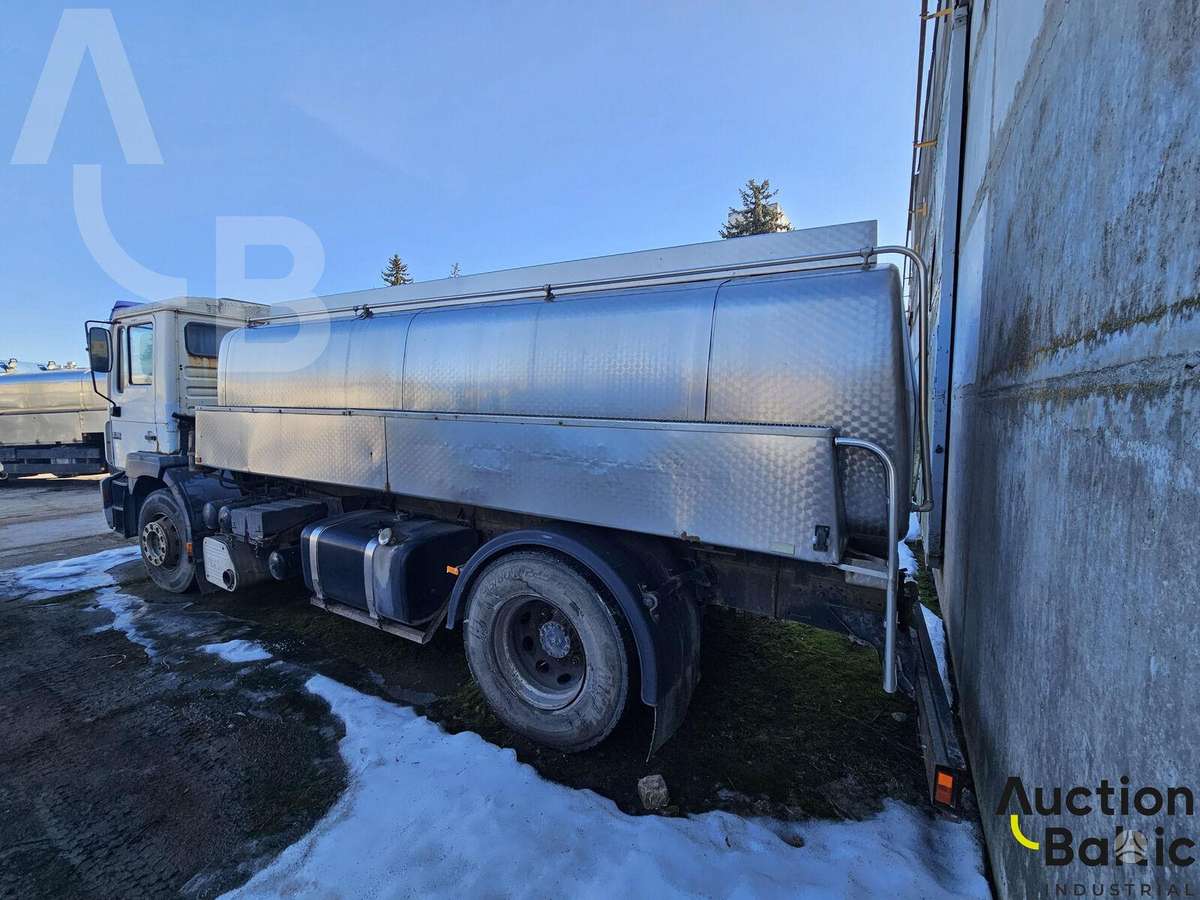 MAN 19.403, milk trucks