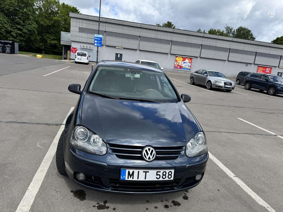 Volkswagen Golf - 3