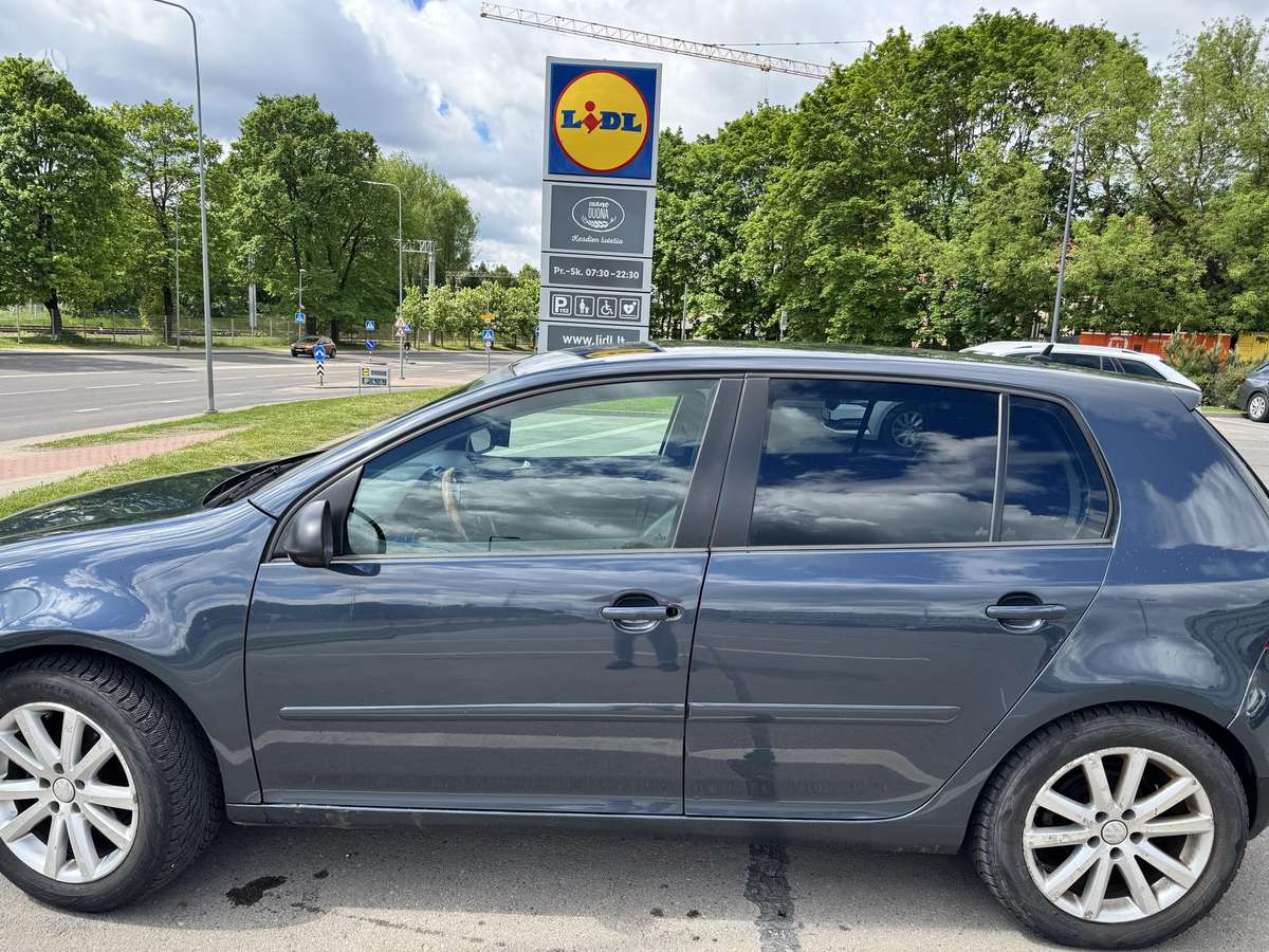 Volkswagen Golf - 4