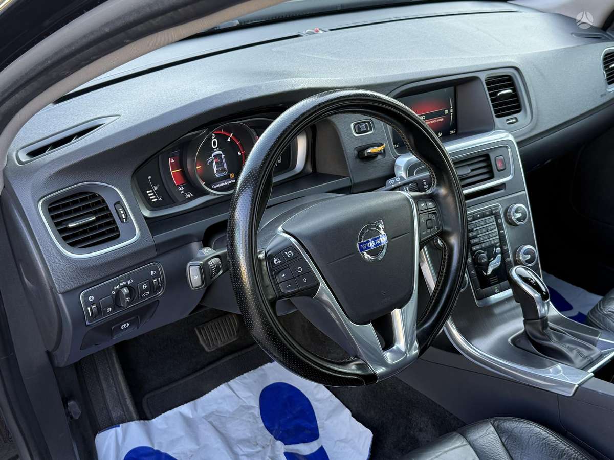 Volvo V60, 2.0 l., Универсал