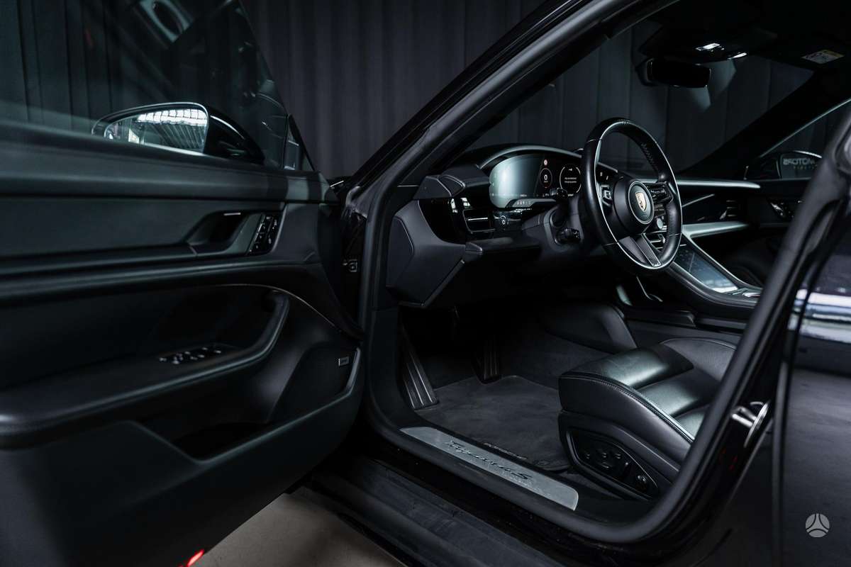 Porsche Taycan, 91 кВт·ч, Универсал
