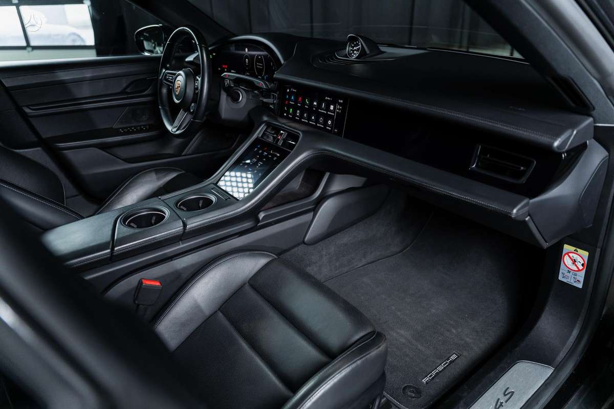 Porsche Taycan, 91 кВт·ч, Универсал