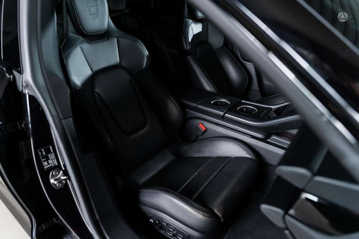 Porsche Taycan, 91 кВт·ч, Универсал