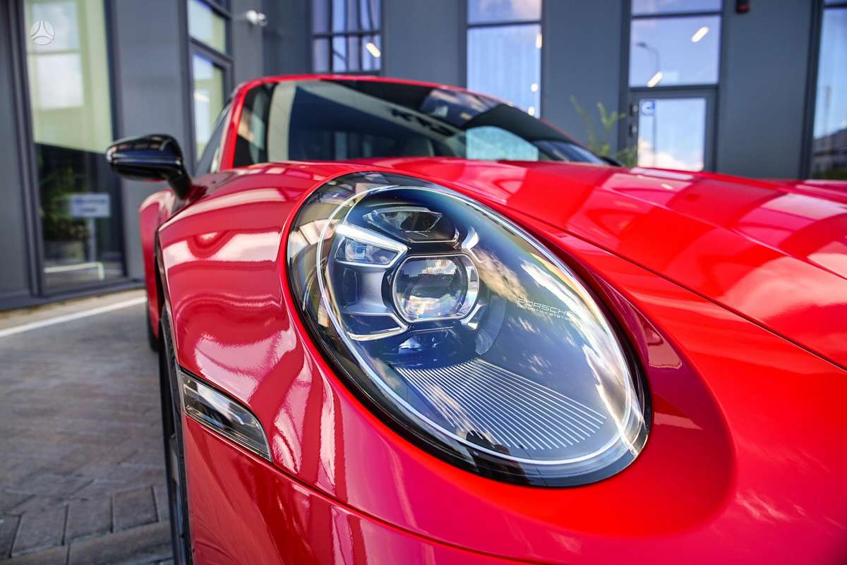 Porsche 911 - 8
