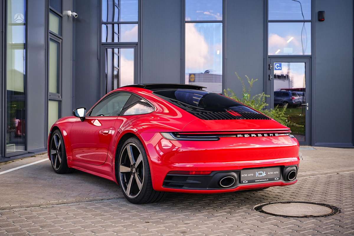Porsche 911 - 12