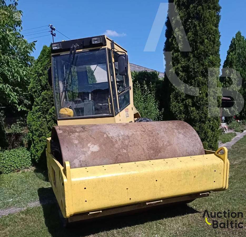 Bomag BW 211 D, vibro technika