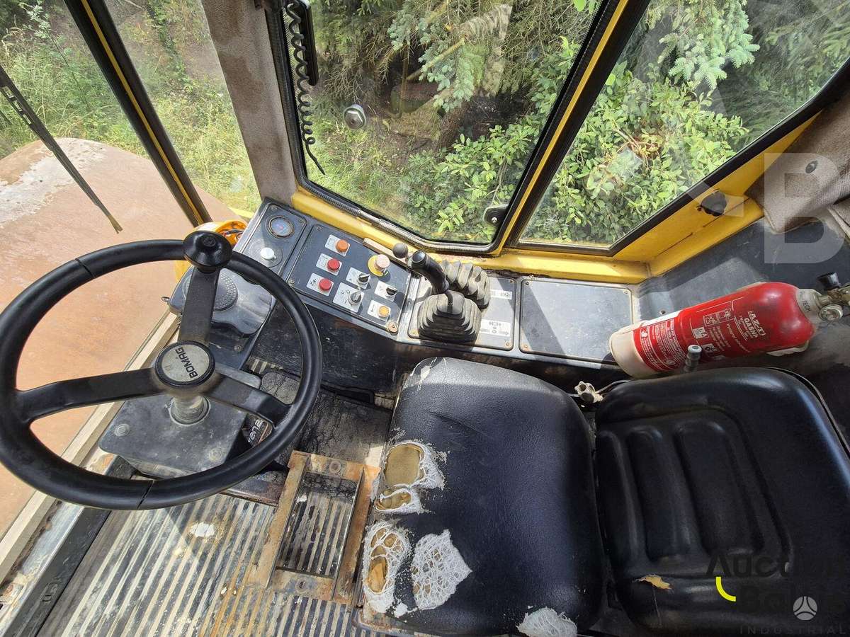 Bomag BW 211 D, vibro technika