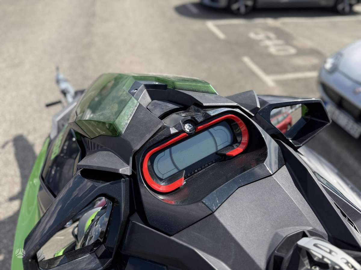 Sea-Doo RXP300 RS, jet skis