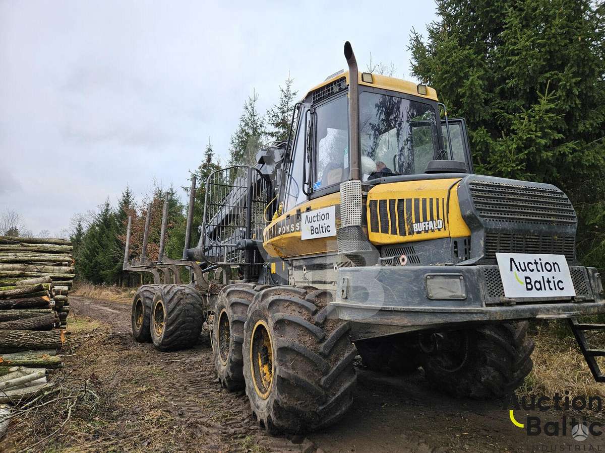 Ponsse Buffalo 8W, forwarders