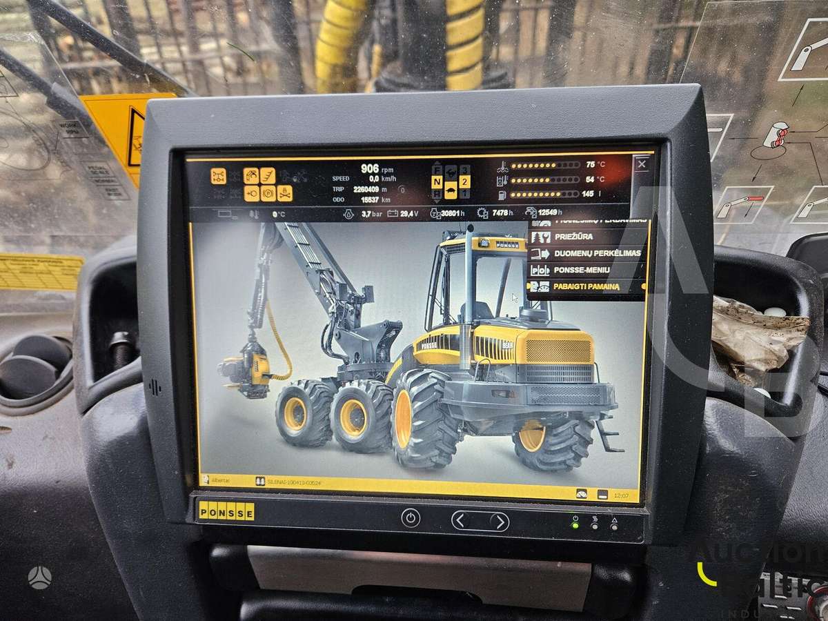 Ponsse Buffalo 8W, forwarders