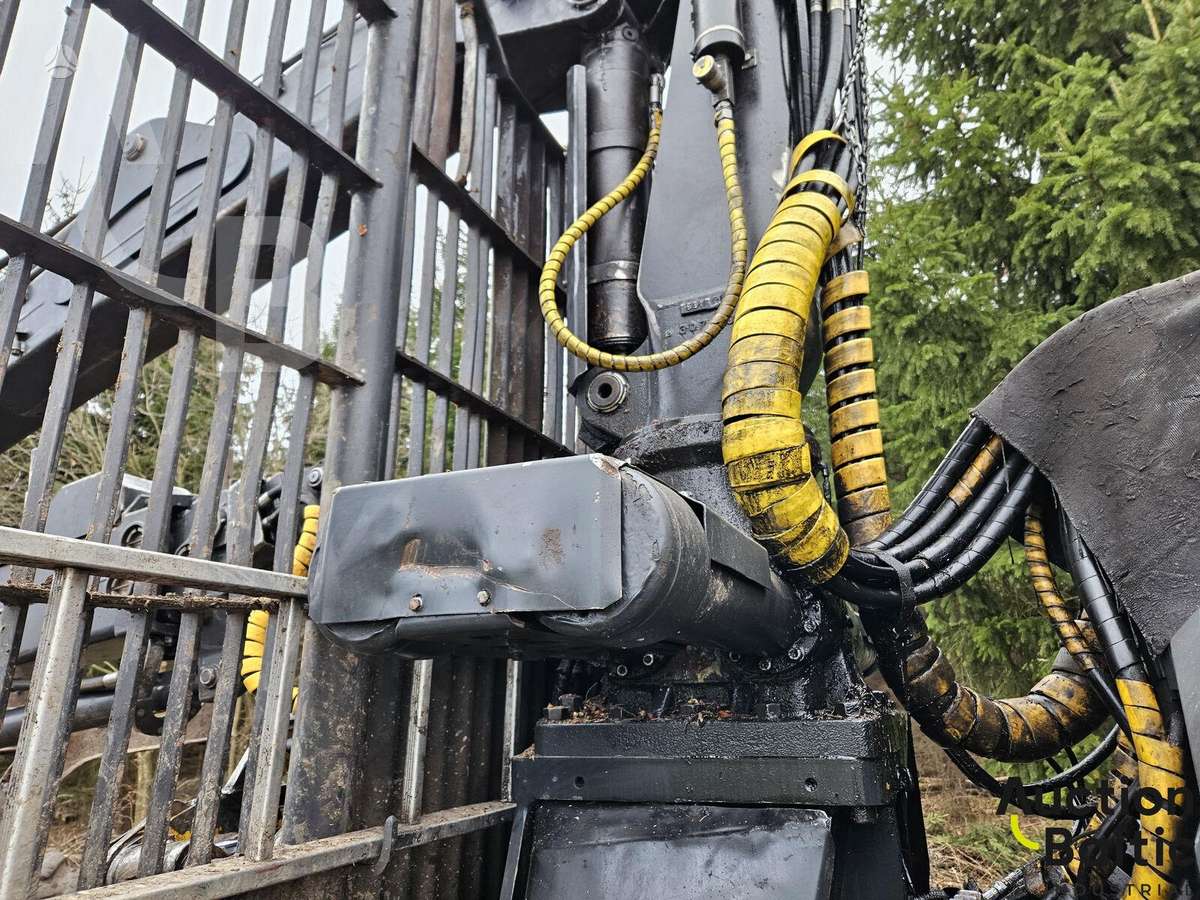 Ponsse Buffalo 8W, forwarders