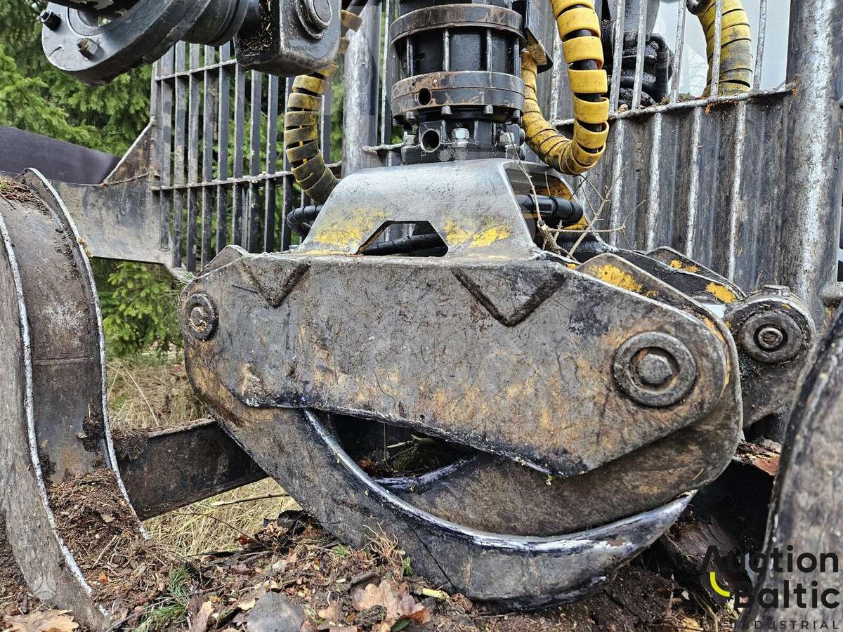 Ponsse Buffalo 8W, forwarders