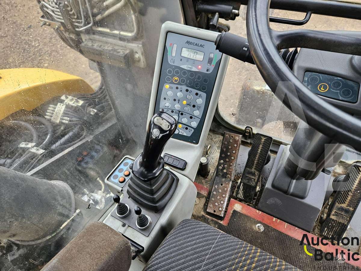 Mecalac 12 M TX, ekskavatori