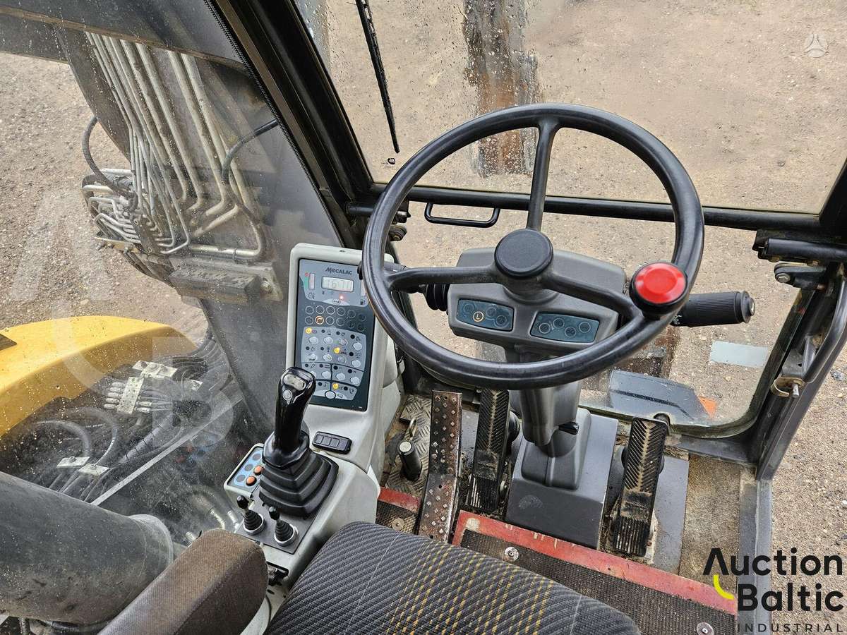 Mecalac 12 M TX, ekskavatoriai