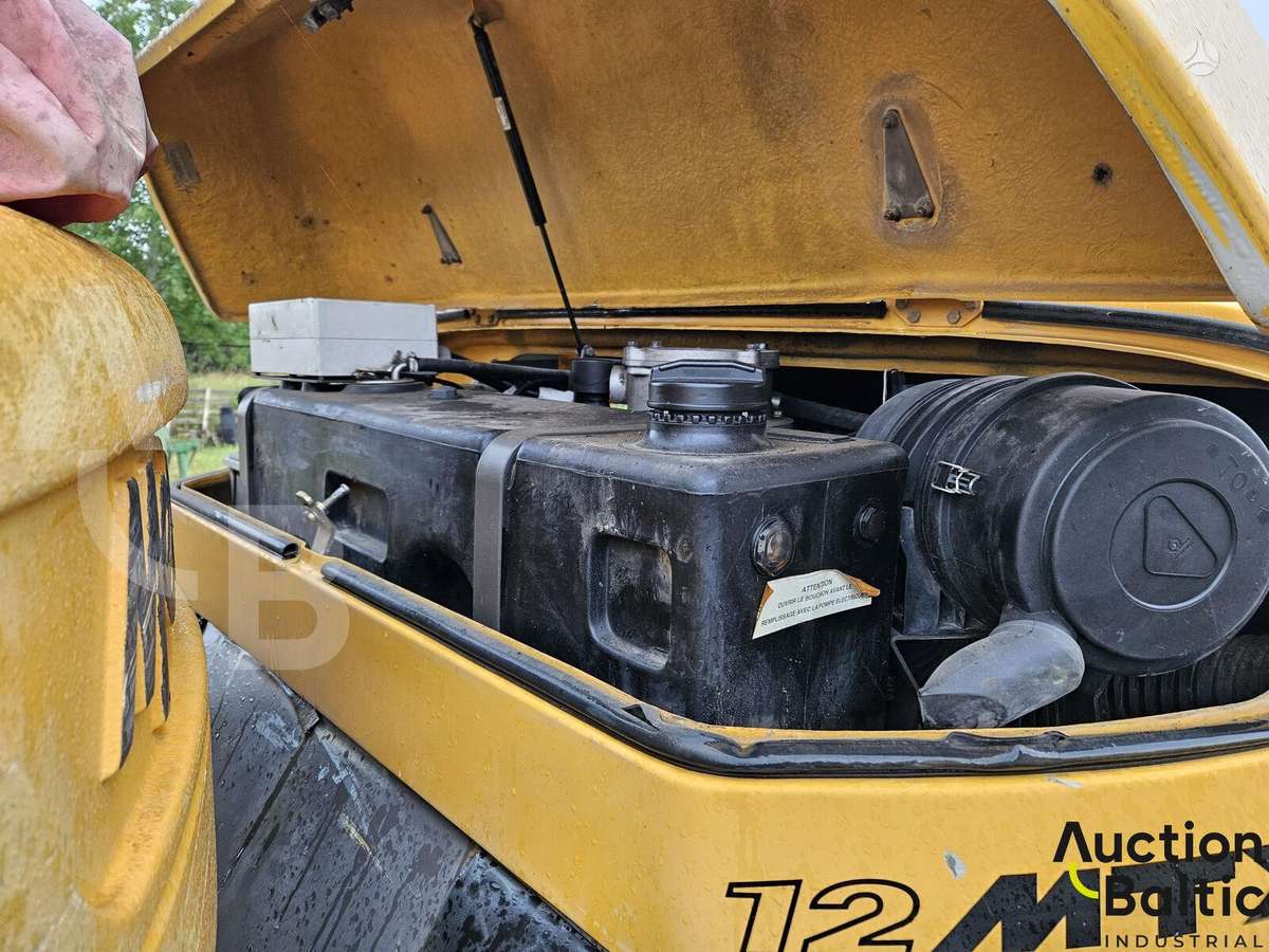 Mecalac 12 M TX, ekskavatoriai