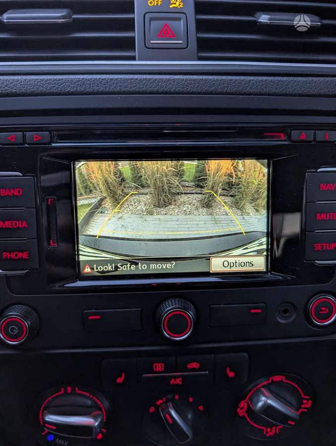 Volkswagen Jetta - 5