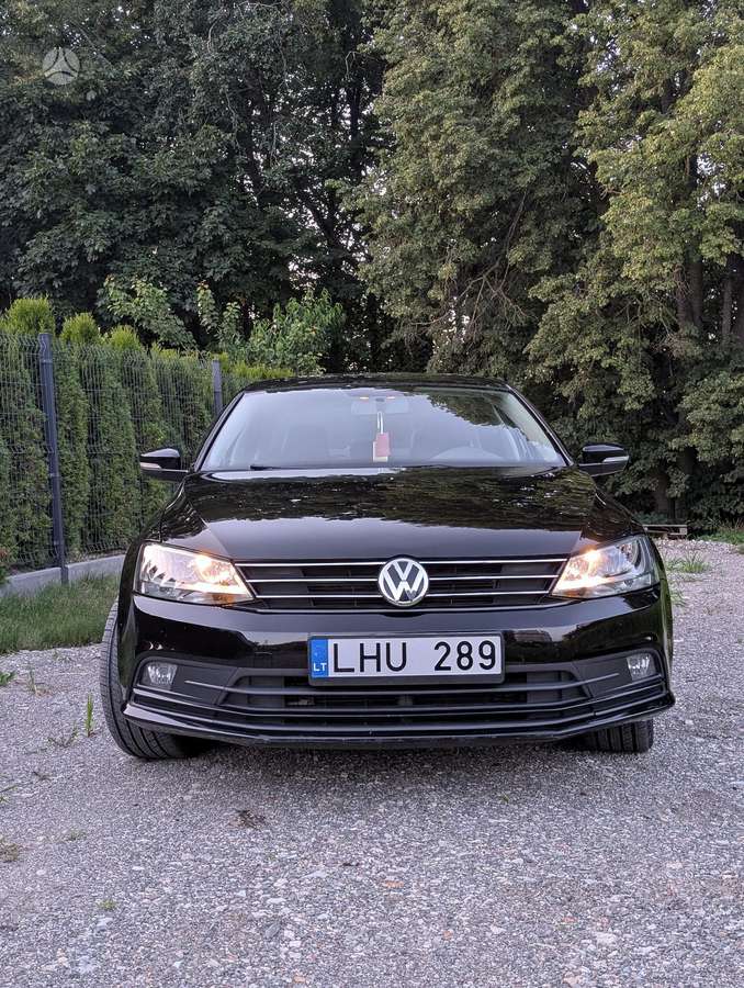 Volkswagen Jetta - 11
