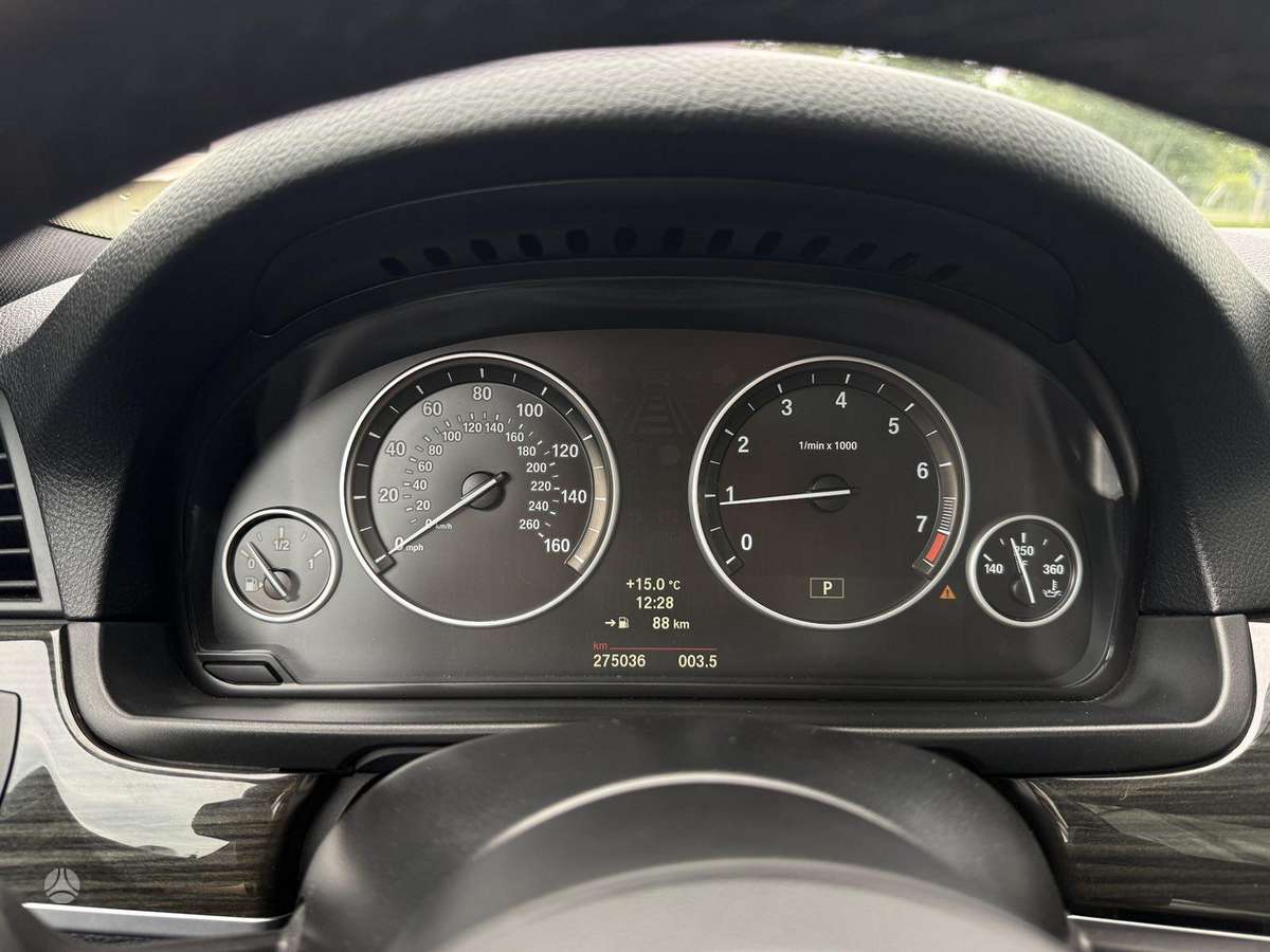BMW 528, 2.0 l., Седан