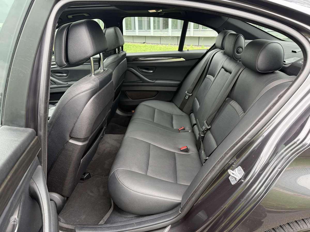 BMW 528, 2.0 l., Седан